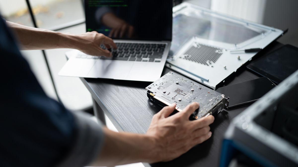 Possiamo fare a meno dei giganti come Amazon Web Services, Microsoft Azure o Google Cloud?